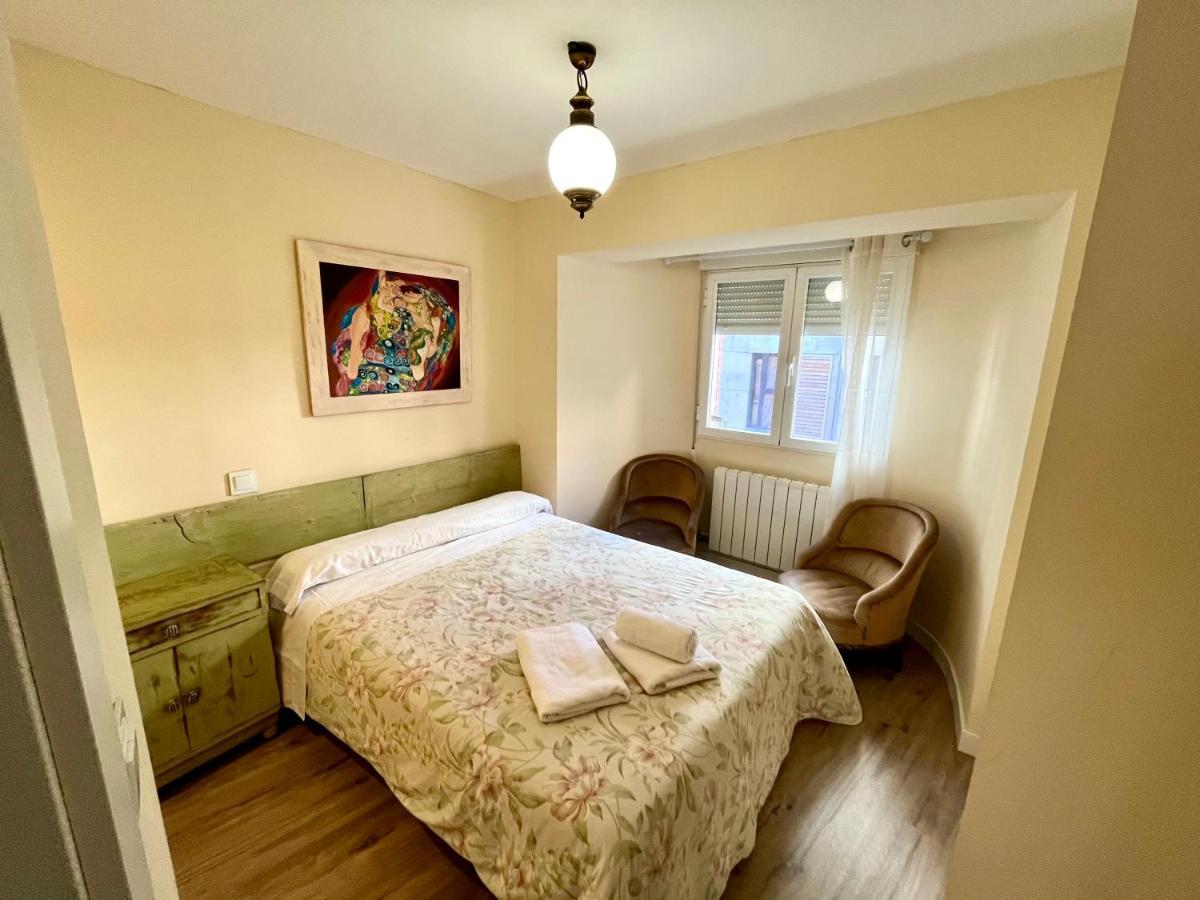 Atuaire Home Vivienda En Perfecta Ubicacion Al Lado De La Catedral De Burgo Екстериор снимка